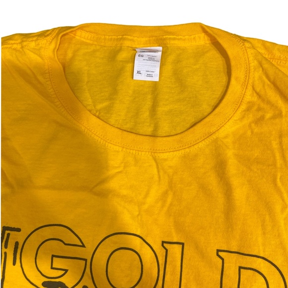 Gold 2022 NBA Finals T-Shirt - Picture 3 of 4